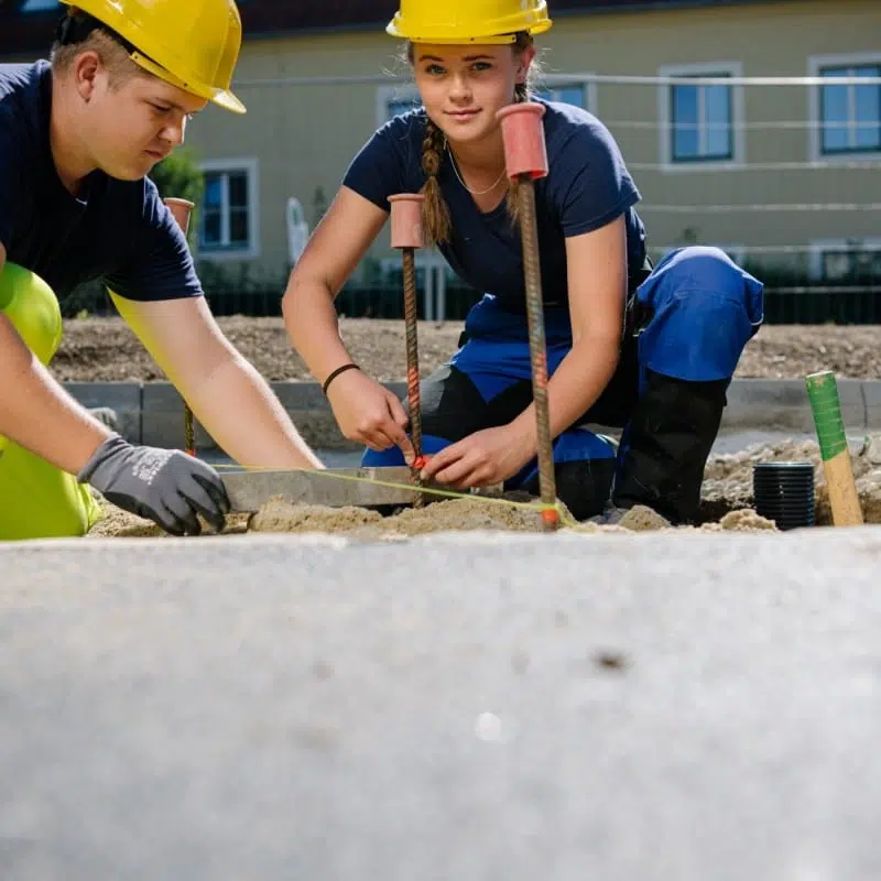 Apprenticeship: Young people at work