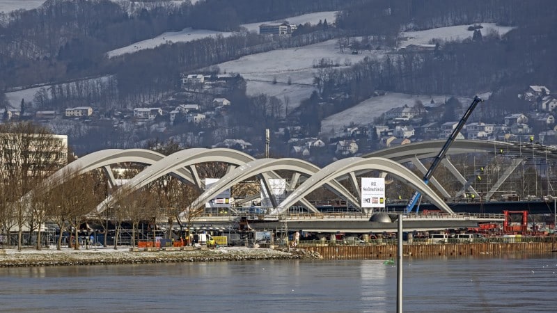 New Danube Bridge in Linz © Gregor Hartl