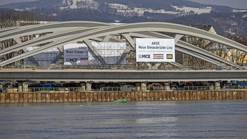 New Danube Bridge in Linz © Gregor Hartl