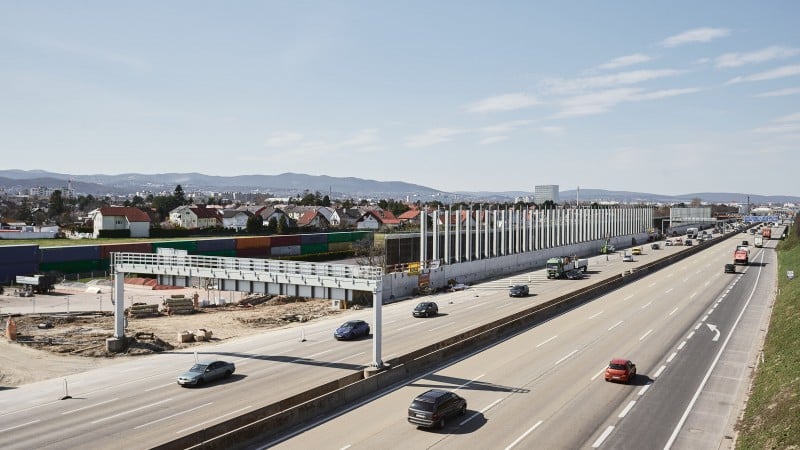 Austria's tallest noise barrier in Wiener Neudorf © MW-Architekturfotografie