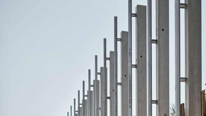 Höchste Lärmschutzwand Österreichs in Wr. Neudorf © MW-Architekturfotografie