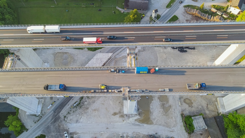 Querverschub Aurachbrücke © Gregor Hartl / HABAU GROUP